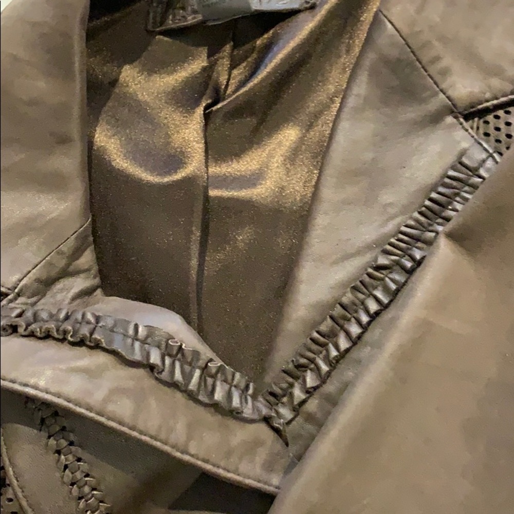 Chico’s LEATHER blazer - Picture 5 of 6